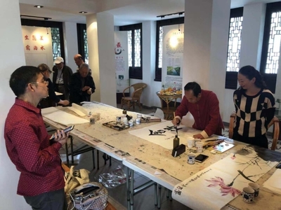 以詩會(huì)友 以畫交友--閘弄口街道舉辦書畫交流活動(dòng)